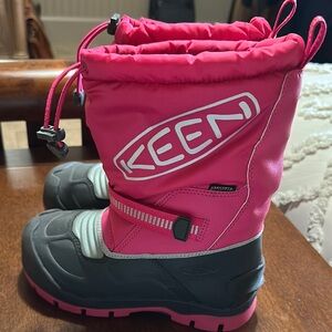 NWOT Keen Snow Troll Waterproof Pink Boots - US 13